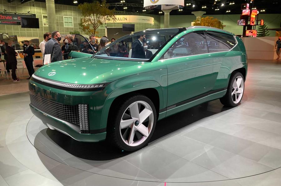Electric cars coming in 2026 lineup showing next generation EV vehicles and future automotive technology.